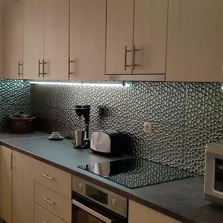 Spacious Apartment In The Historical Center Of Афины Экстерьер фото