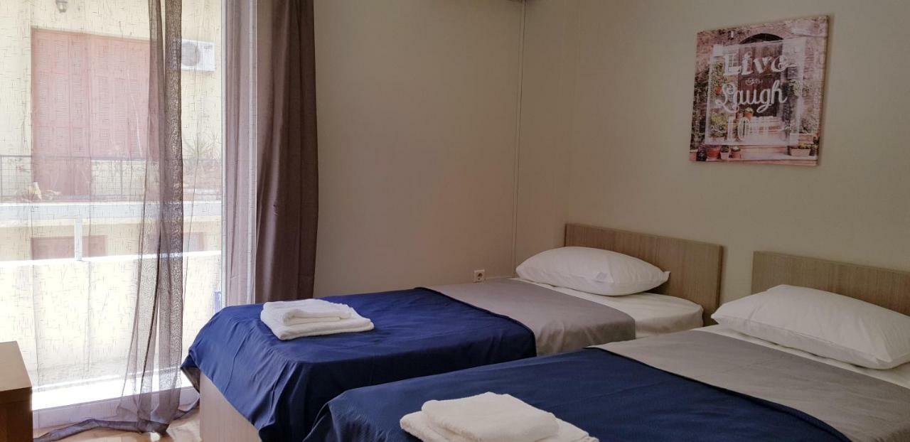 Spacious Apartment In The Historical Center Of Афины Экстерьер фото