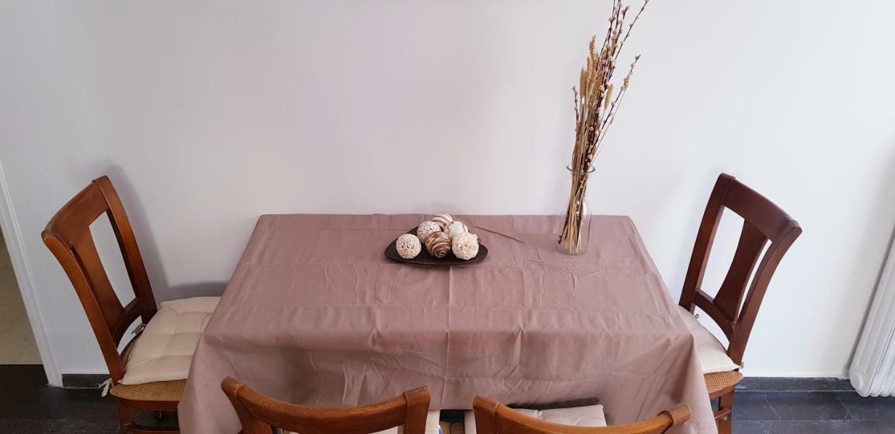 Spacious Apartment In The Historical Center Of Афины Экстерьер фото