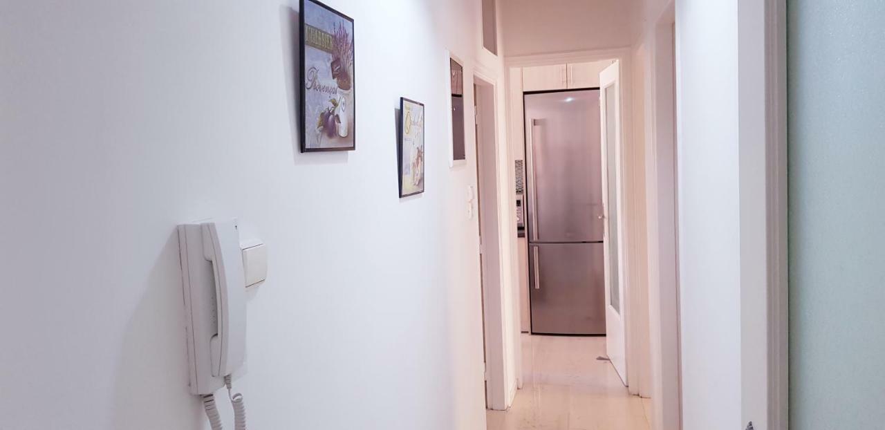 Spacious Apartment In The Historical Center Of Афины Экстерьер фото