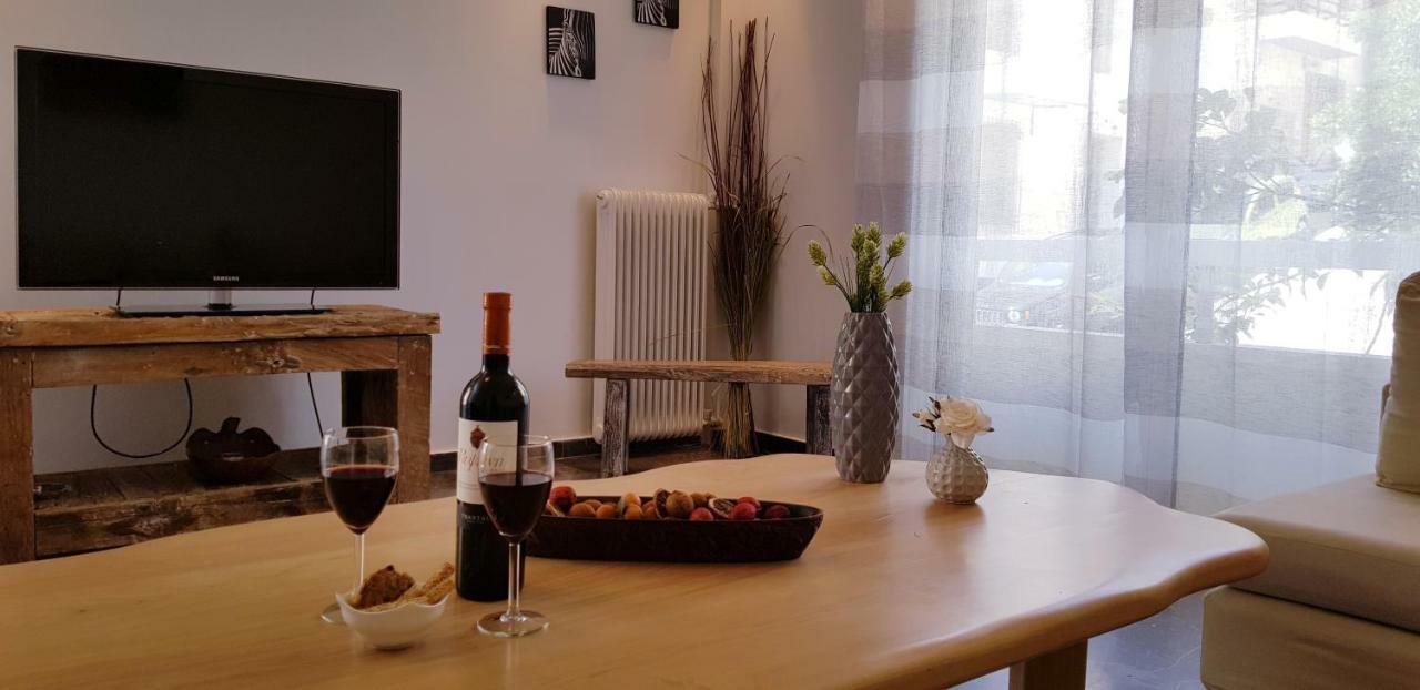 Spacious Apartment In The Historical Center Of Афины Экстерьер фото